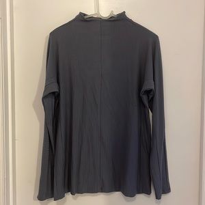 NWT Ali Ribbed Long Sleeve Top